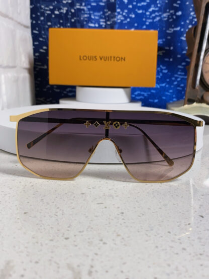 LOUIS VUITTON Fashion Sunglasses - Image 10