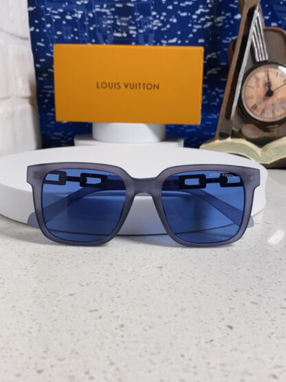 LOUIS VUITTON Fashion Sunglasses - Image 10
