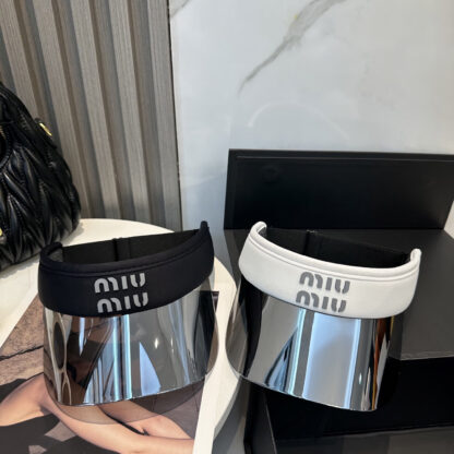 Miu Miu new lens hat - Image 10