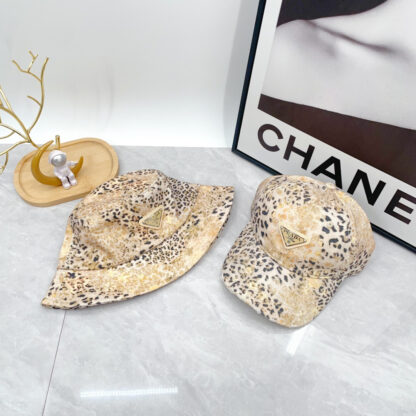 Prada niche sexy leopard print fashion baseball cap - Image 9