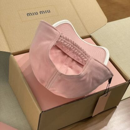 Miu Miu casual embroidered baseball cap - Image 10
