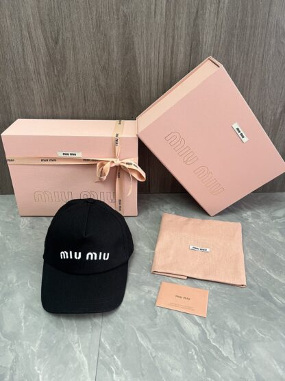 Miu Miu embroidered baseball cap - Image 10