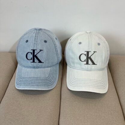 Calvin Kleinf stylish all-match baseball cap - Image 9