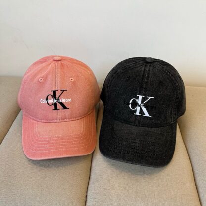Calvin Kleinf stylish all-match baseball cap - Image 9
