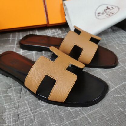 Hermes black and brown handmade slippers - Image 9