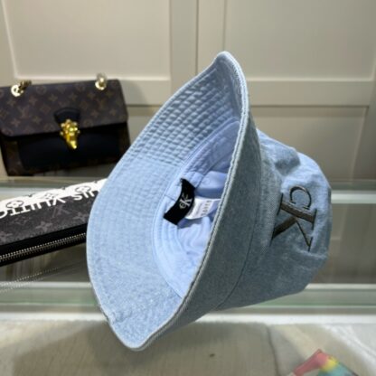 Calvin Kleinf stylish bucket hat - Image 9
