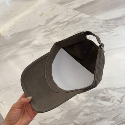 Calvin Kleinf washed denim series, casual and versatile baseball cap - Image 9