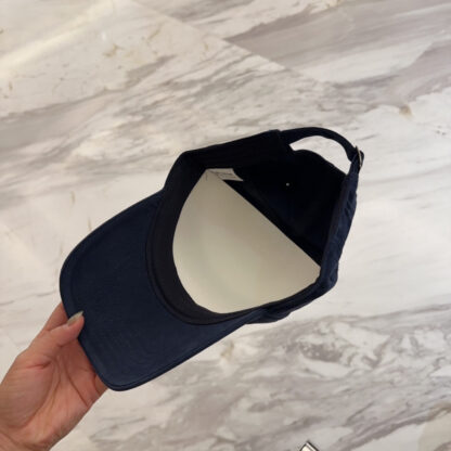 Calvin Kleinf washed denim series, casual and versatile baseball cap - Image 9