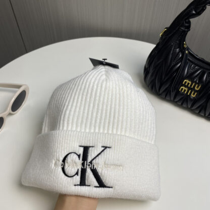 Calvin Kleinf fine wool knitted single hat - Image 9