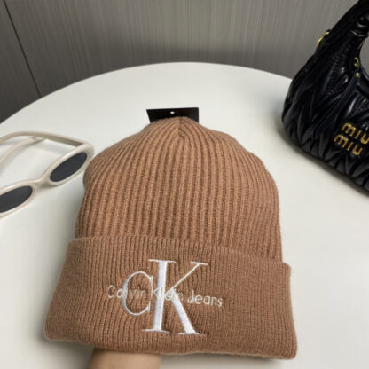 Calvin Kleinf fine wool knitted single hat - Image 9