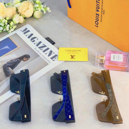 LOUIS VUITTON Fashion Sunglasses - Image 10
