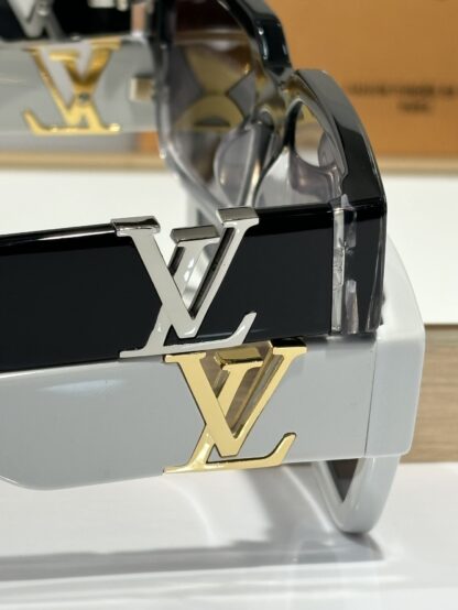 LOUIS VUITTON Fashion Sunglasses - Image 10