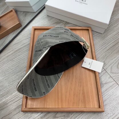 Balenciaga fashion baseball cap - Image 9