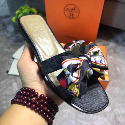 Hermès black palm print handmade leather slippers - Image 9