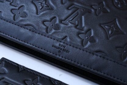 Louis Vuitton Gaston Wearable Wallet - Image 9