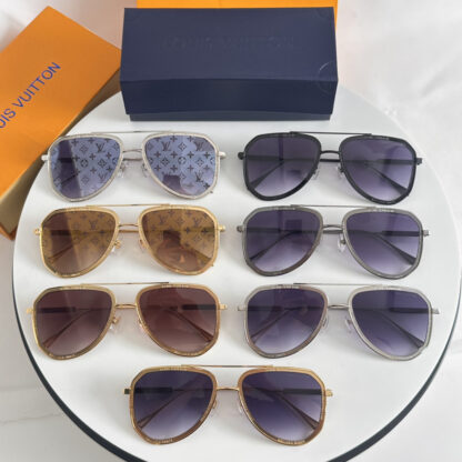 LOUIS VUITTON Fashion Sunglasses - Image 10