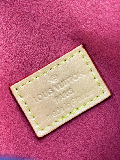 Louis Vuitton MICRO CHANTILLY Saddle Bag - Image 9