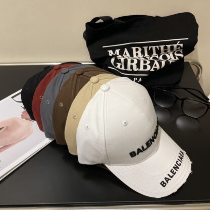 Balenciaga couple simple fashion baseball cap - Image 9