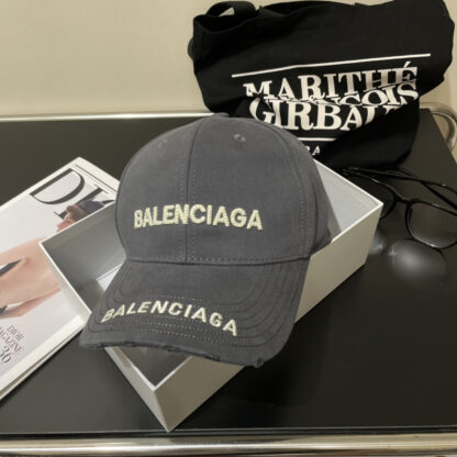 Balenciaga simple and stylish couple baseball cap - Image 9