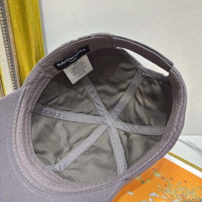 Balenciaga stylish cotton baseball cap - Image 9