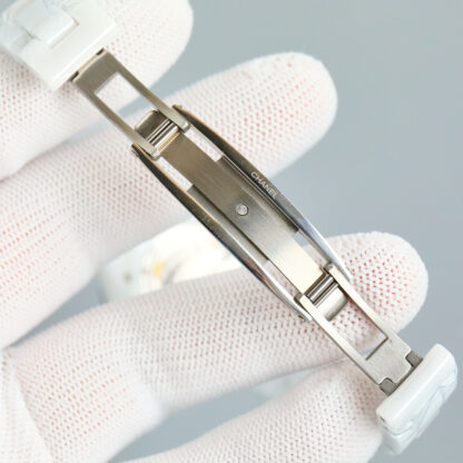 Chanel exquisite women's watches - Image 10