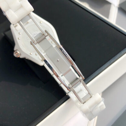 Chanel stylish ladies watch - Image 10