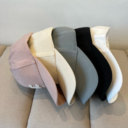 Celine's new classic casual fashion baseball cap - Image 9