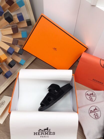 Hermès black spring and summer new leather slippers - Image 9