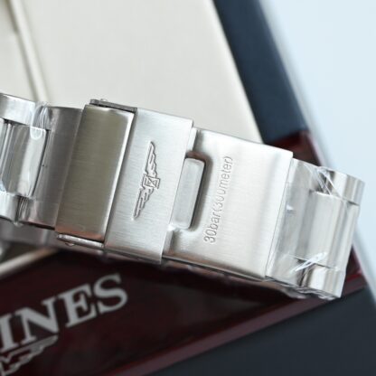 Longines Conquest diving series men's watch - Image 10
