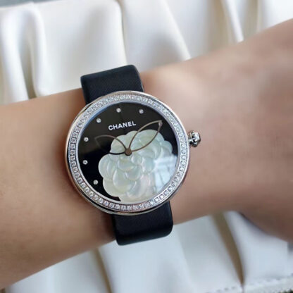 Chanel High Jewelry Watches - Image 10
