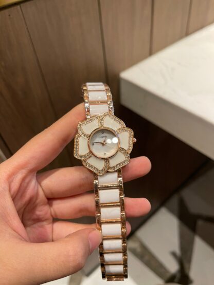 Chanel Petal Diamond Ring Temperament Women's Watch - Image 10