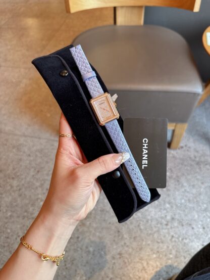 Chanel Simple Sugar Cube Watch - Image 10