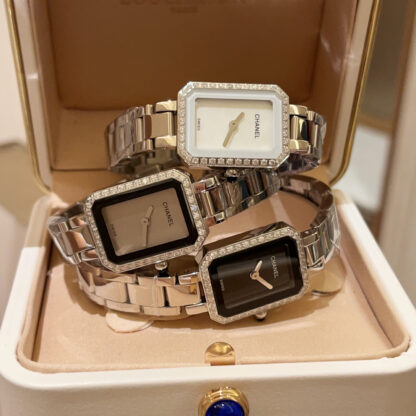 Chanel Simple Sugar Cube Watch - Image 10