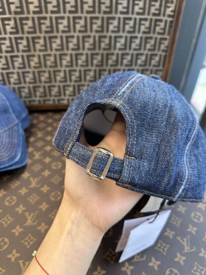 Celine exquisite baseball cap - Image 9