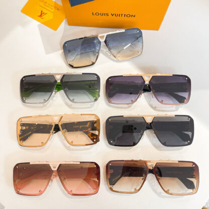 LOUIS VUITTON Fashion Sunglasses - Image 10