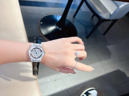 Swarovski full diamond watch - Image 9