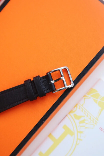 Hermes classic square dial exquisite watch - Image 8