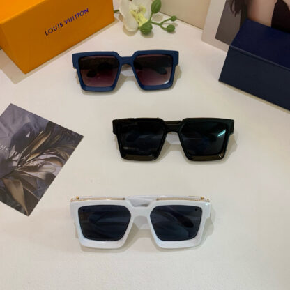 LOUIS VUITTON Fashion Sunglasses - Image 10
