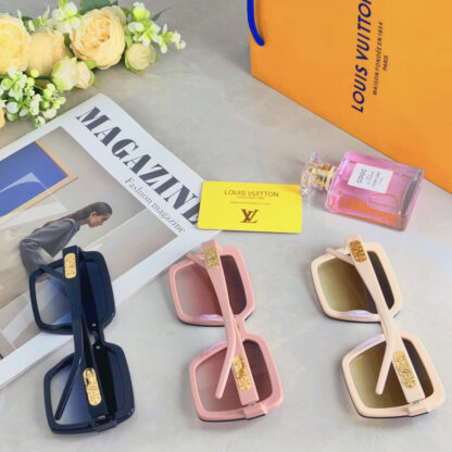 LOUIS VUITTON Fashion Sunglasses - Image 10