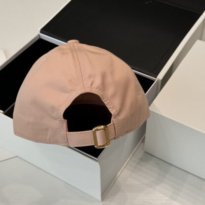 Celine exquisite baseball cap - Image 9