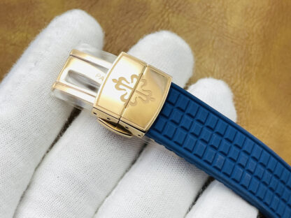 Patek Philippe Aquanaut Ladies Quartz Watch - Image 9