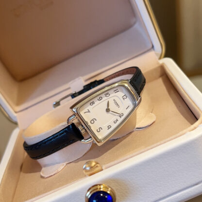 Hermes double-hand dial design watch - Image 9