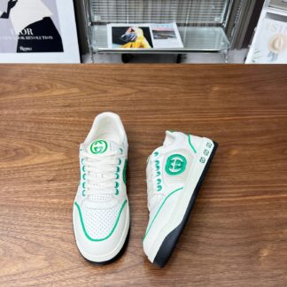 Gucci low-top distressed sneakers