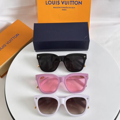 LOUIS VUITTON Fashion Sunglasses - Image 10