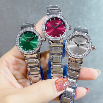 Bulgari classic yet stylish women's watch - Image 9