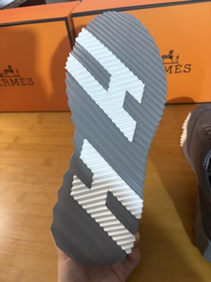 Hermès classic grey couple breathable casual sneakers - Image 9