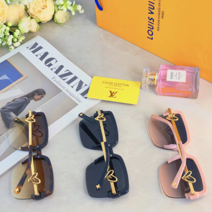 LOUIS VUITTON Fashion Sunglasses - Image 10