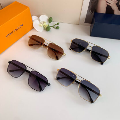 LOUIS VUITTON Fashion Sunglasses - Image 11