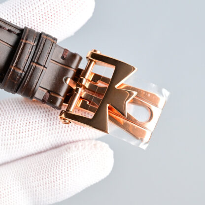 Vacheron Constantin stylish and versatile watch - Image 9