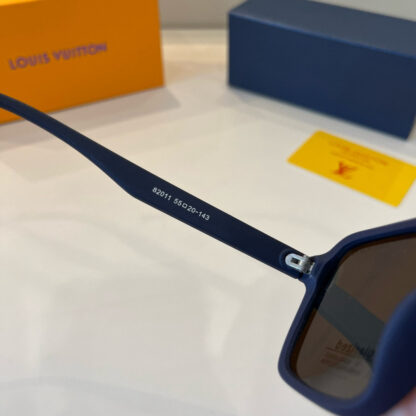 LOUIS VUITTON Fashion Sunglasses - Image 10